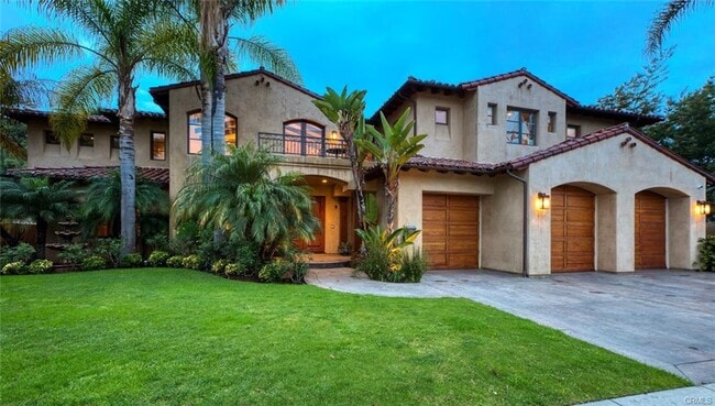 Building Photo - 1807 Valley Park Ave