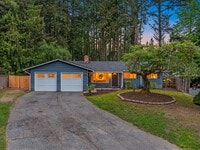 Building Photo - Remodeled Rambler with 2/Car garage, RV Parking and an Impressive Back Yard!!!!!