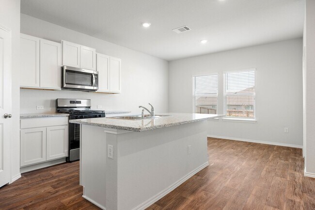 Building Photo - 4 Weeks Free!! Like New Home In The Preserve at Medina!!!