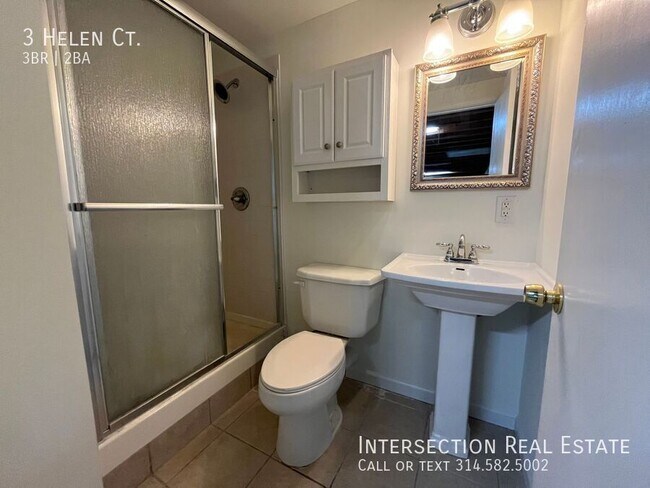 Building Photo - 3 Helen Ct