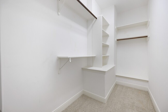 Building Photo - 224 Birdsall St
