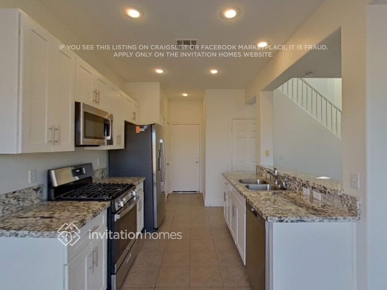 Building Photo - 690 Blooming Sage Ct