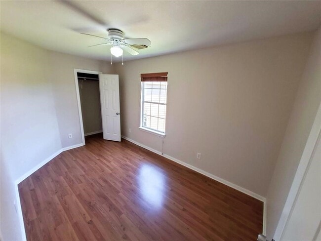 Building Photo - 6007 Shelbourne Park Ln