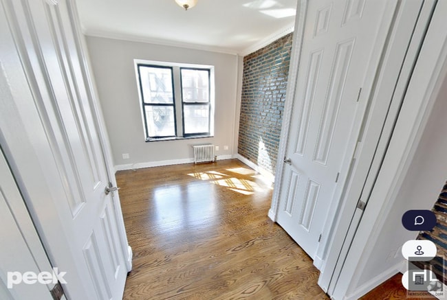Building Photo - 432 E 13th St