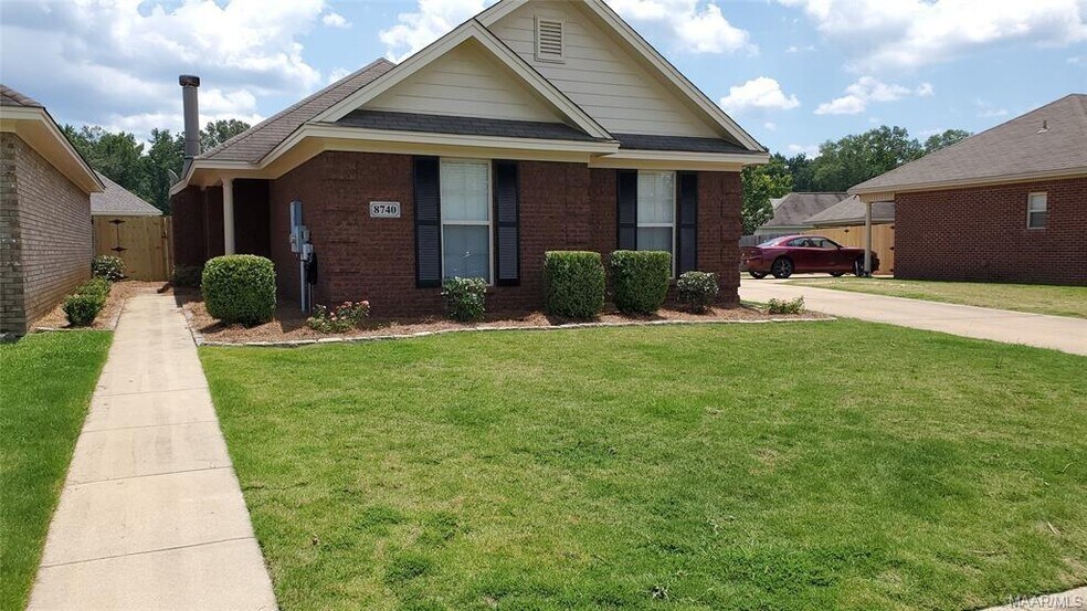 Primary Photo - 8740 Lindsey Ln