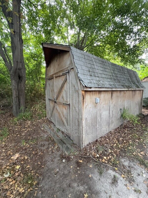 Building Photo - 921 Wickford Dr