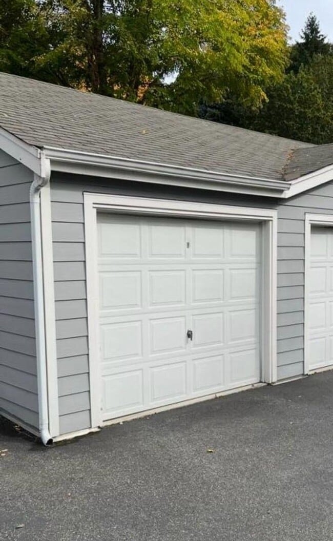 Building Photo - Nice 2 bed / 1 bath Condo in Bothell!