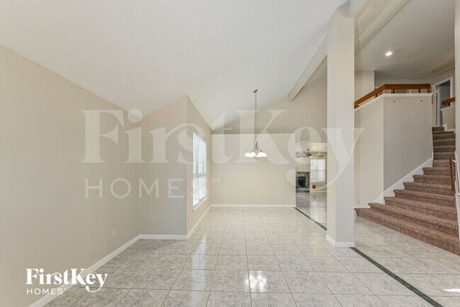 Building Photo - 8571 Spring Green Dr
