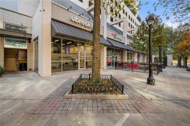 Building Photo - 878 Peachtree St NE