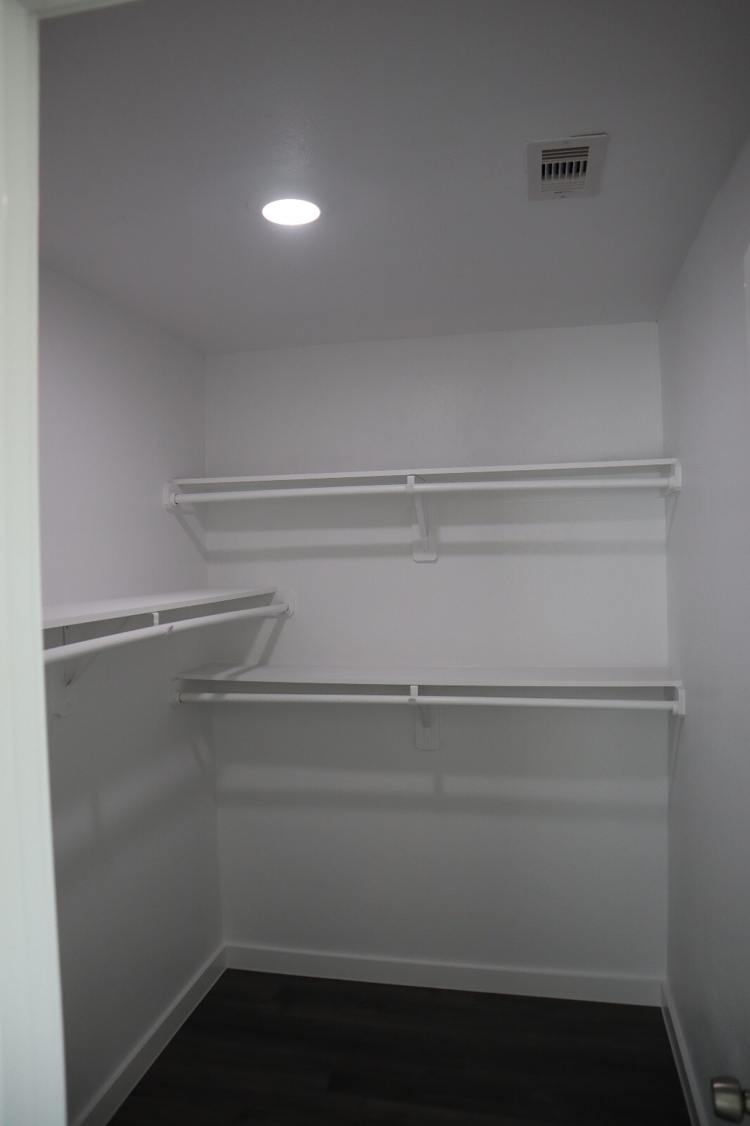 Building Photo - 5713 Polly St