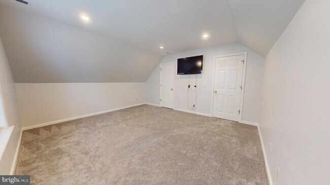 Building Photo - 9811 Fendale Ln