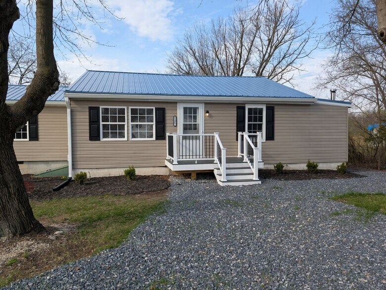 Primary Photo - 3296 Williamson Rd