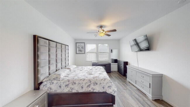 Building Photo - 31415 Whitcombe Summit Wy