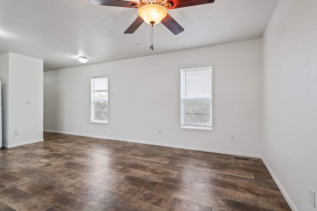 Building Photo - 5505 N Shannon Rd