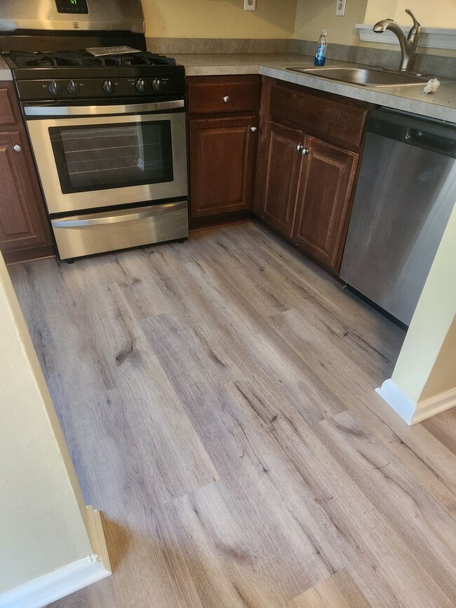 Building Photo - Patriot's Ridge 2 Bd / 1.5 Bth Condo in Central Bucks School District