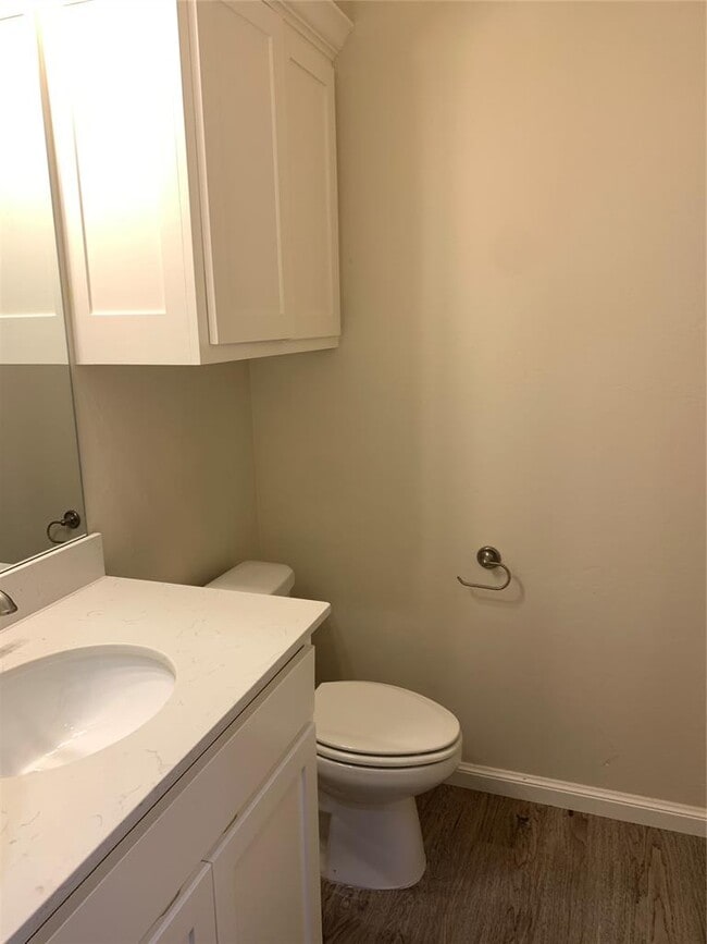 Building Photo - 4700 Enclave Ln