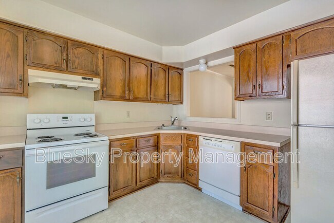 Building Photo - 1012 Huntwood Ln