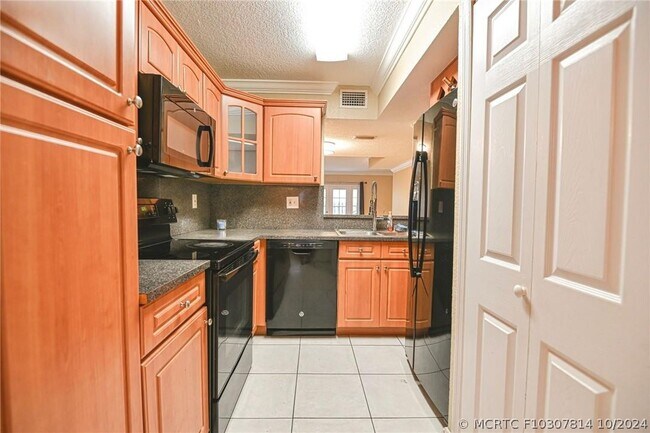 Building Photo - 1178 NW 124th Ave