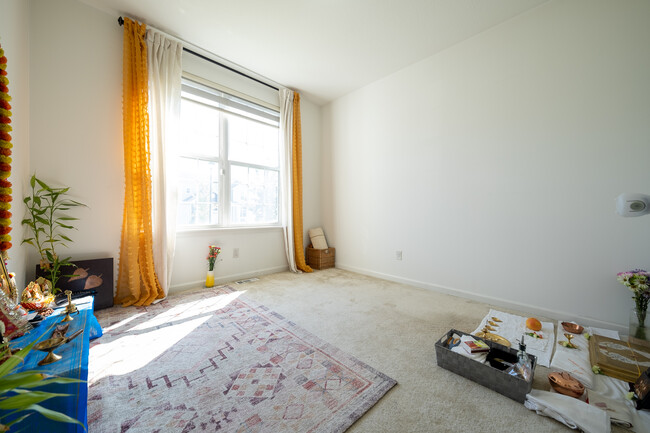 Building Photo - 5004 Trillium Cove NE