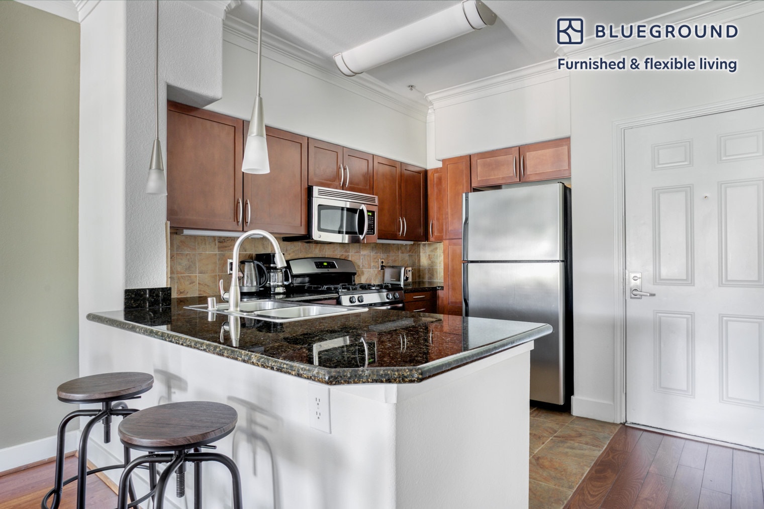 Building Photo - 7225 Crescent Prk W