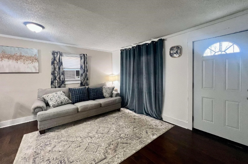 Building Photo - 847 Marianna St