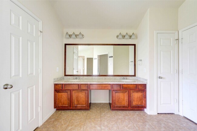 Building Photo - 5115 Trevors Trace Ln