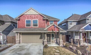 Building Photo - Beautiful 4 Bedroom Home on Bends Eastside!