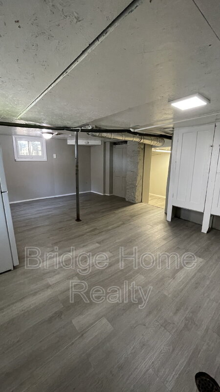 Building Photo - 239 Ormond Ave