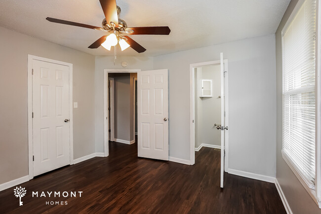 Building Photo - Charming 3 Bedroom in Clarksville