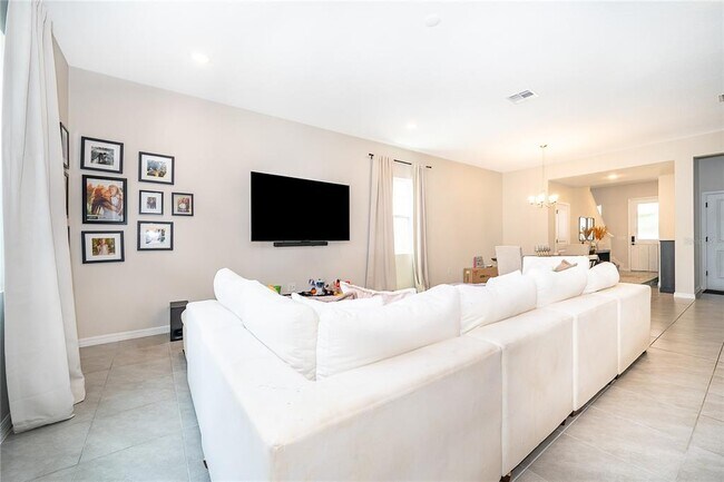 Building Photo - 2229 Emerald Springs Dr