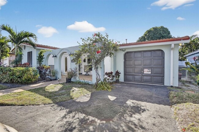 Building Photo - 7920 Alhambra Blvd