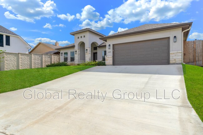 Building Photo - 2675 Fairwood Dr
