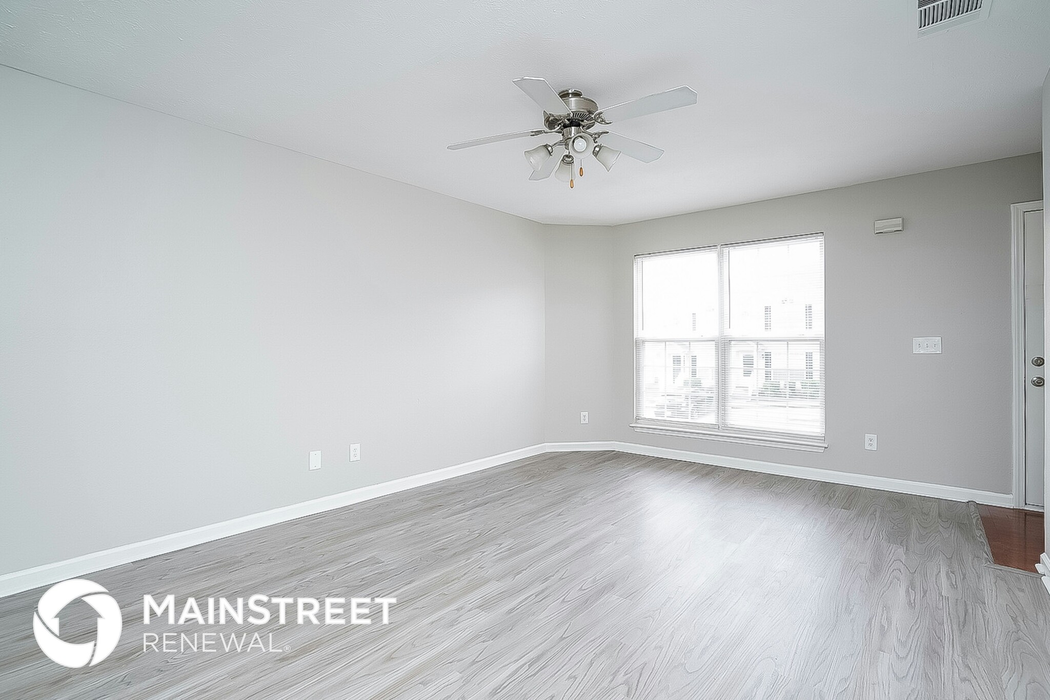 Building Photo - 6030 Cullen Dr