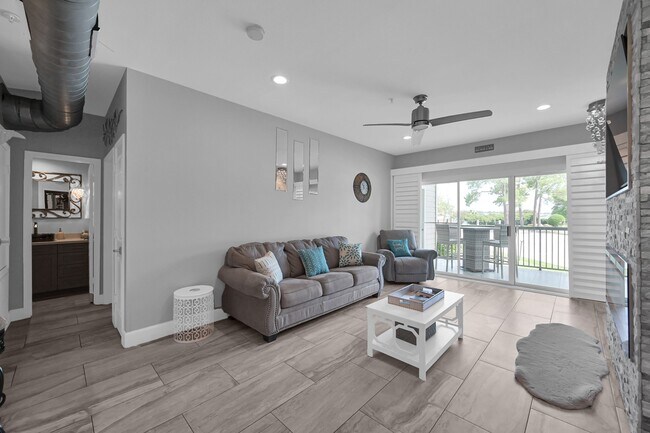 Building Photo - 12800 Melville Dr