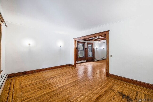 Building Photo - 845 Potomac Ave