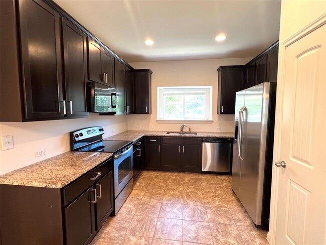 Building Photo - 801 Alamo Plaza Dr