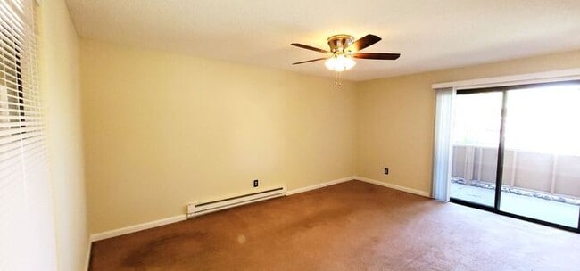 Building Photo - Large one bedroom one bath ground-floor unit with patio.