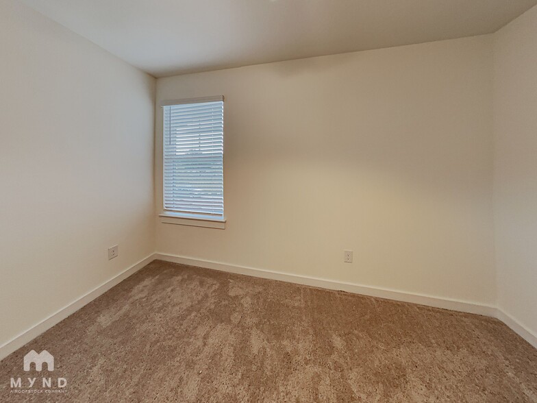 Building Photo - 603 Dusky Sap Ln