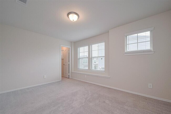 Building Photo - 3414 Signor Dr