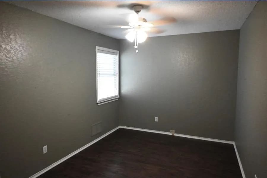 Building Photo - 2711 Harvest Lake Dr