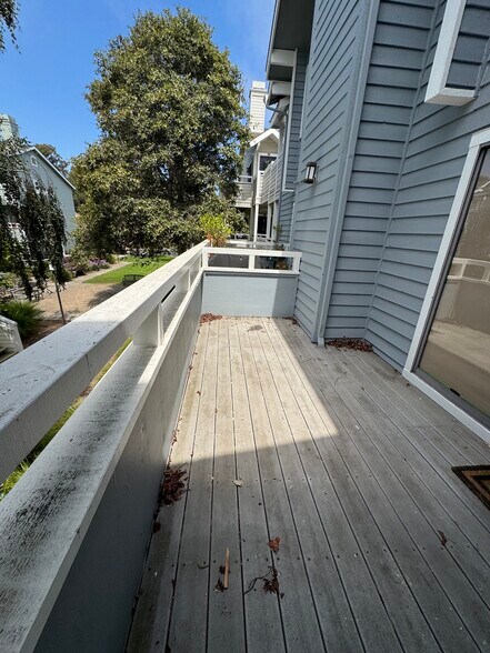 Building Photo - 41 Grandview Street