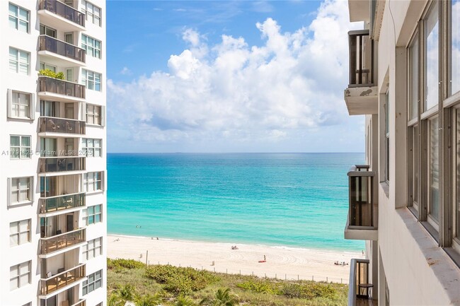 Building Photo - 6039 Collins Ave