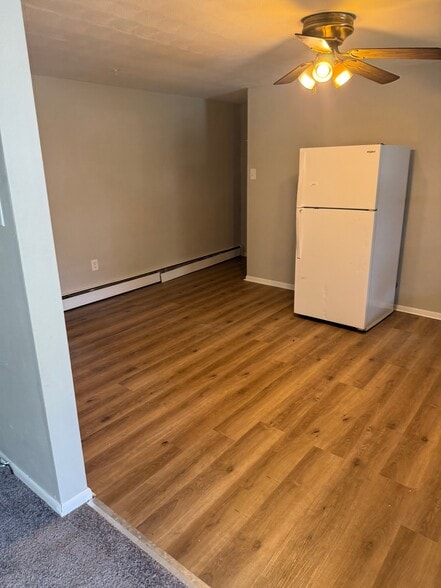 Building Photo - 739 Park Ave