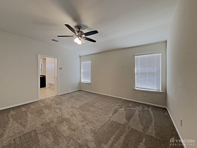 Building Photo - 840 Watson Wy