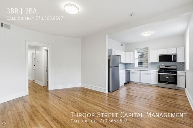 Building Photo - 6134 S Vernon Ave