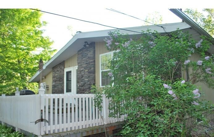 Building Photo - 165 Daniels Rd