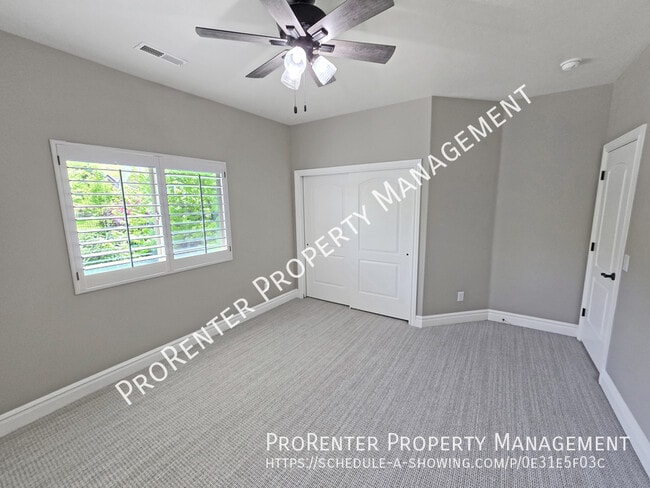 Building Photo - 843 Eaglepointe Dr