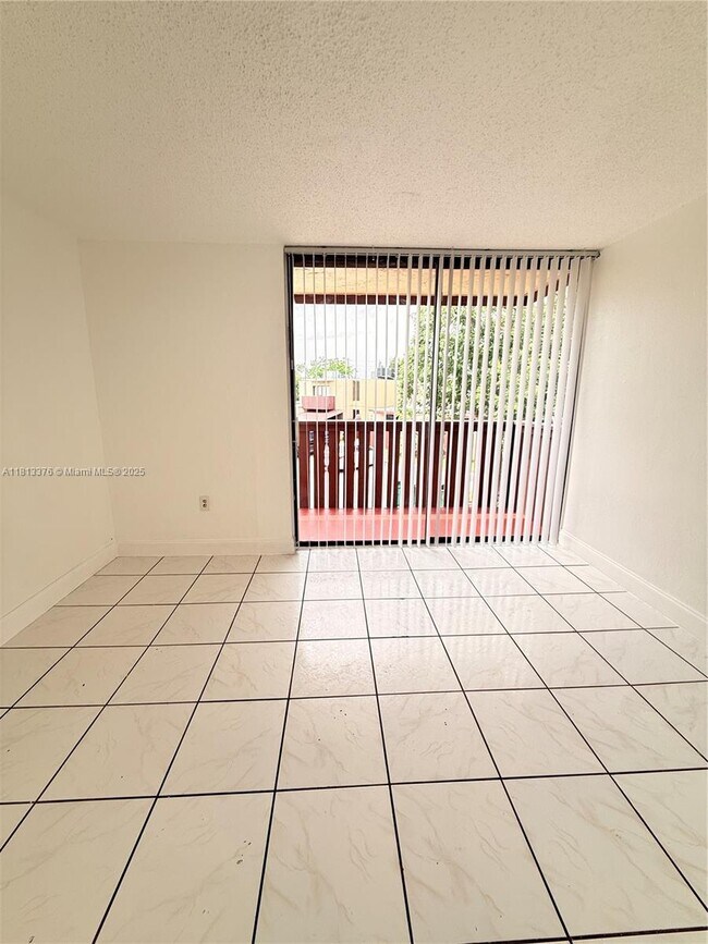 Building Photo - 20000 SW 123rd Dr