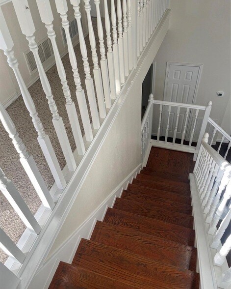 Building Photo - 1505 Mission Ridge Trail