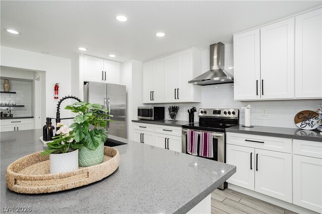 Building Photo - 1913 Birch St